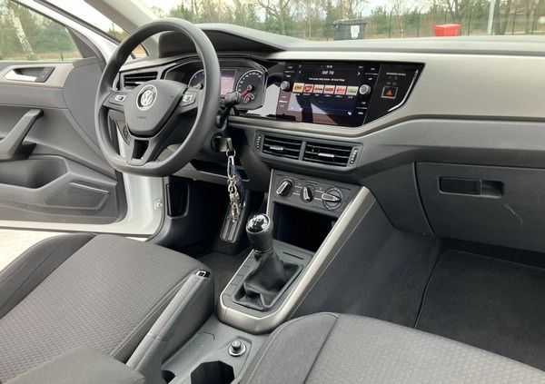 Volkswagen Polo cena 48900 przebieg: 210000, rok produkcji 2019 z Rymanów małe 211